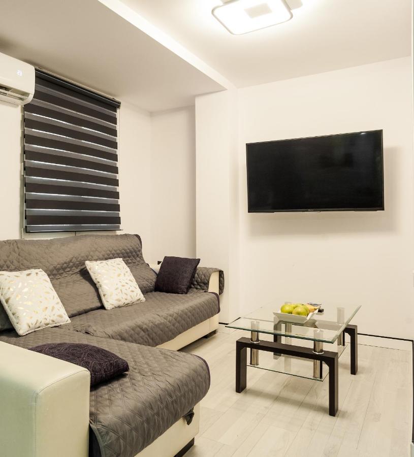 Oasis Apartment Valencia Exterior photo
