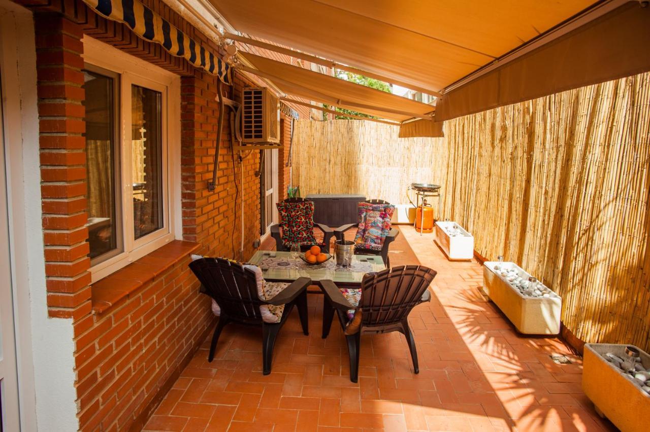 Oasis Apartment Valencia Exterior photo
