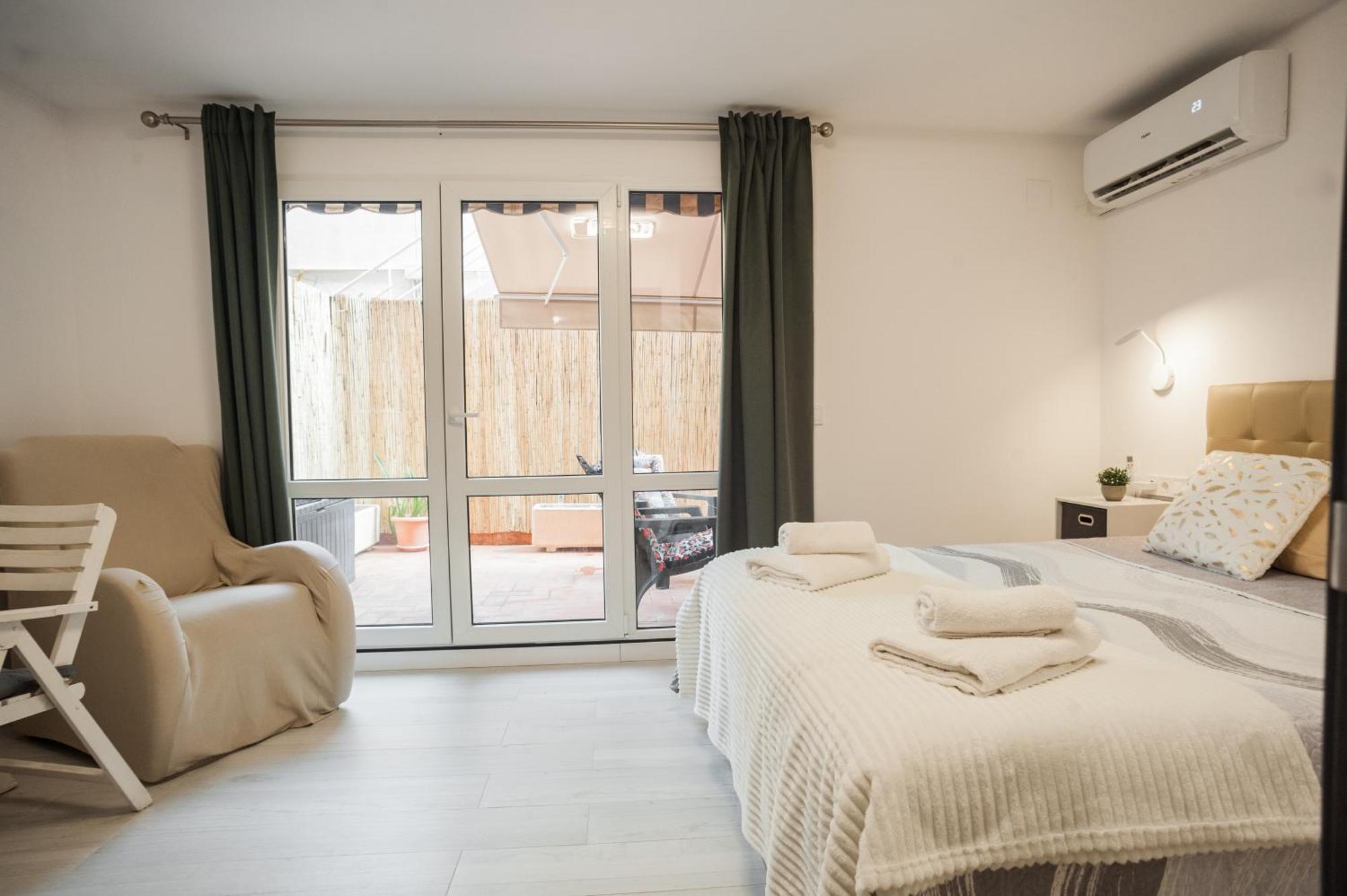 Oasis Apartment Valencia Exterior photo