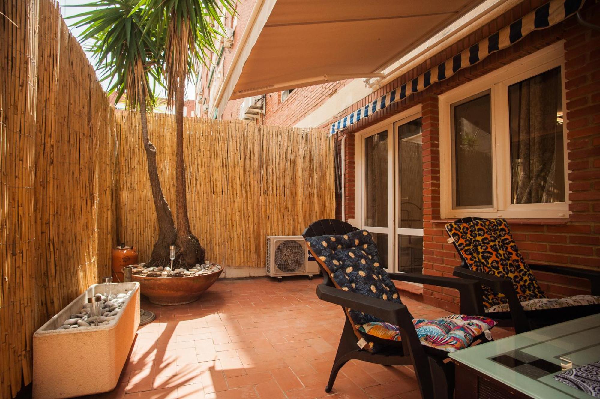 Oasis Apartment Valencia Exterior photo